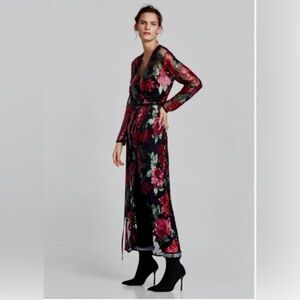NWT Zara Knit Trinny Sequin Black Floral Dress
